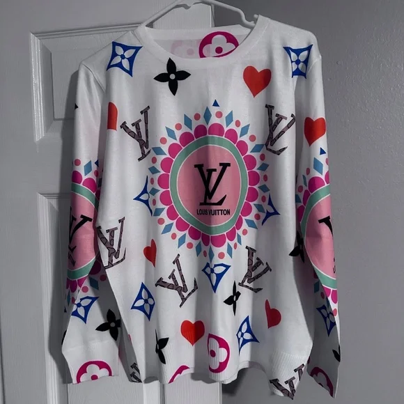 Sweaters - Picture 8 of 11